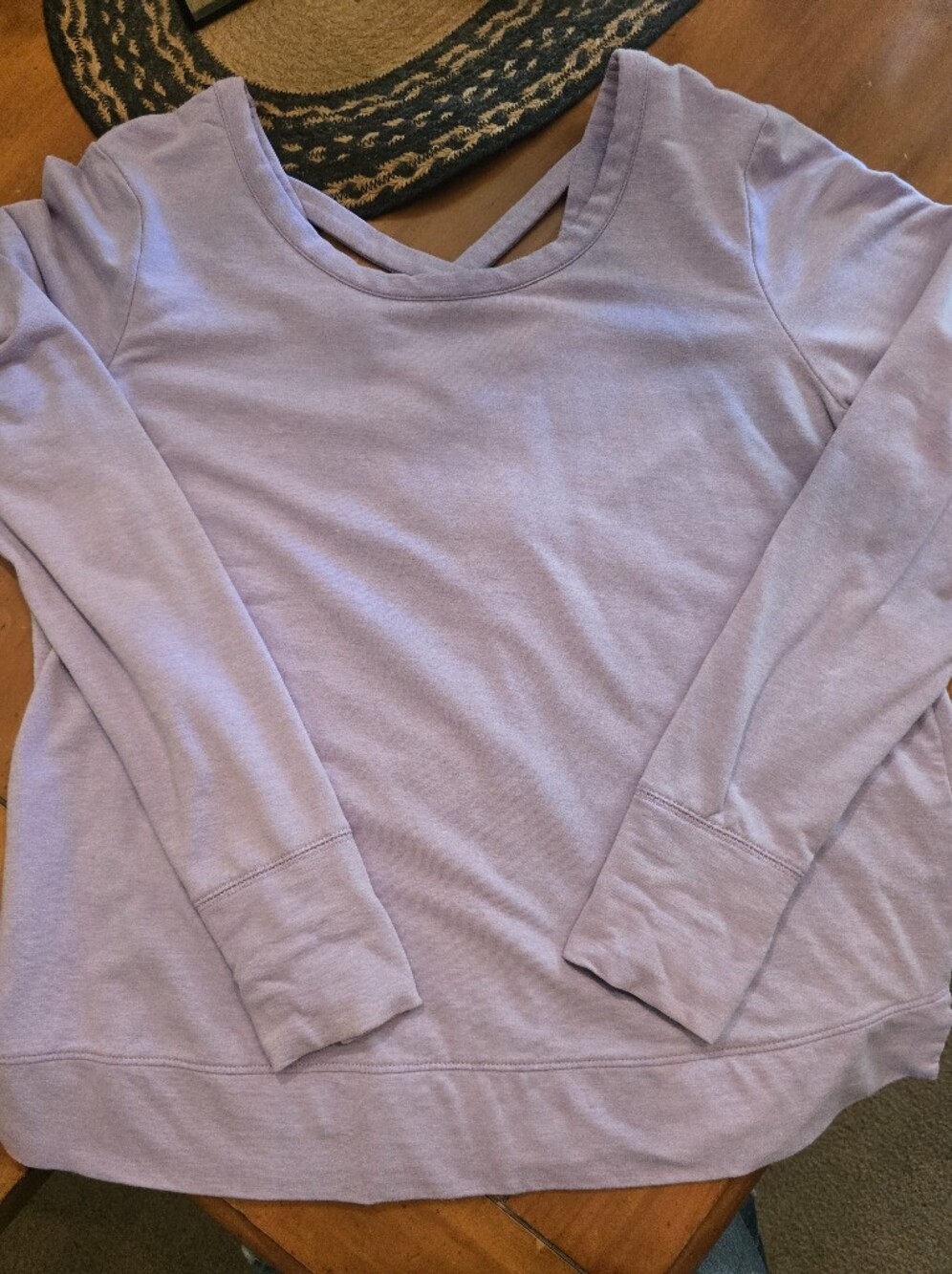 Old Navy Lavender Crewneck Size Large